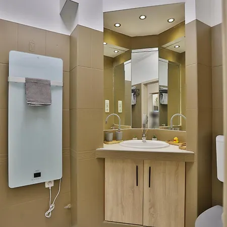 Karolina In The Silent 11th District