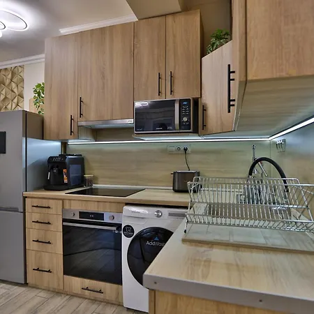 Karolina In The Silent 11th District Boedapest